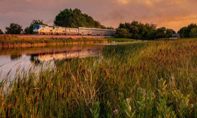 Best Scenic Train Rides Along National Rivers